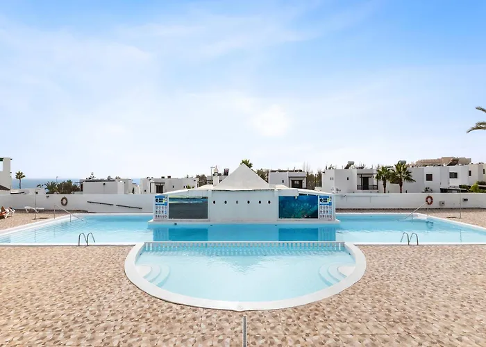 Home2book Sunny Retreat & Pool, Apartman Costa Teguise